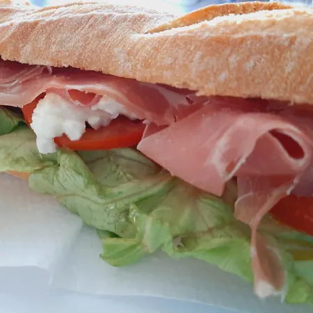 Cyrnea - Adults Only فندق مبيت وإفطار *