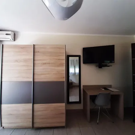 فندق مبيت وإفطار Cyrnea - Adults Only