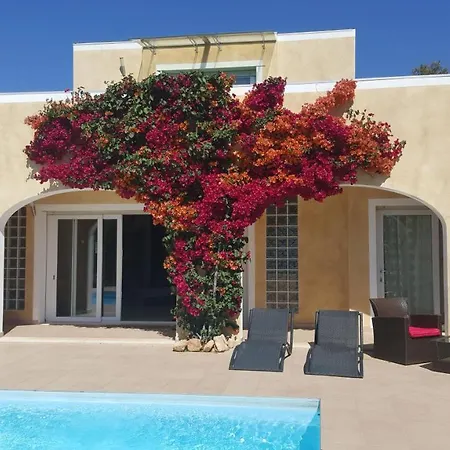 Cyrnea - Adults Only فندق مبيت وإفطار