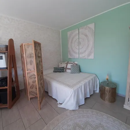 Cyrnea - Adults Only *