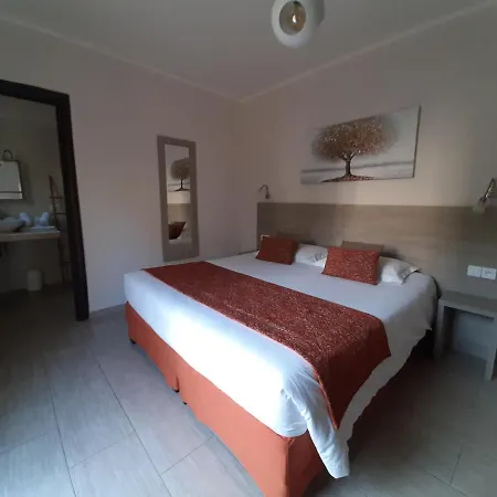 Cyrnea - Adults Only Bed & Breakfast