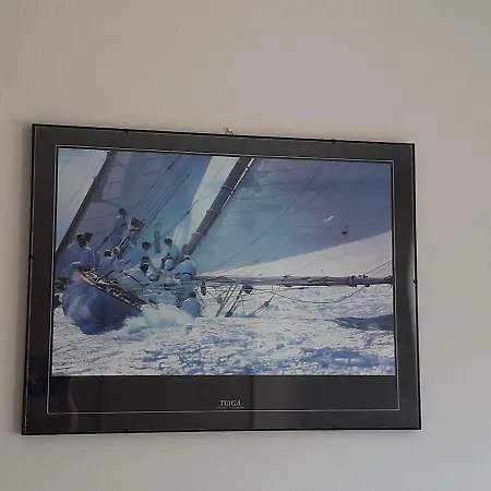 Cyrnea - Adults Only Bed & Breakfast