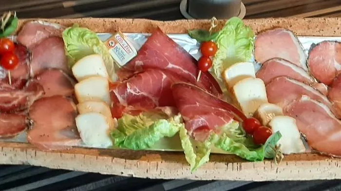 Cyrnea - Adults Only Frühstückspension