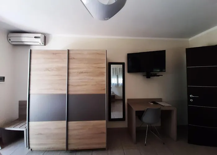 Frühstückspension Cyrnea - Adults Only