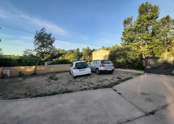 Cyrnea - Adults Only Frühstückspension *