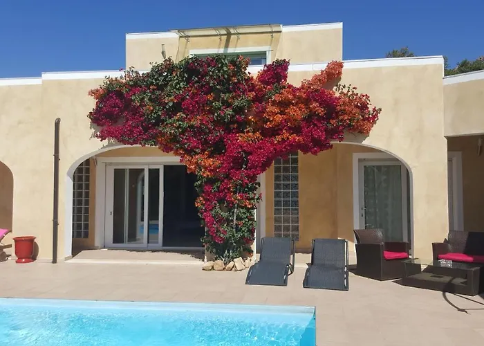 Cyrnea - Adults Only Frühstückspension