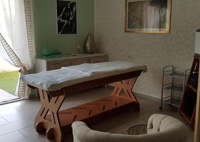 Frühstückspension Cyrnea - Adults Only