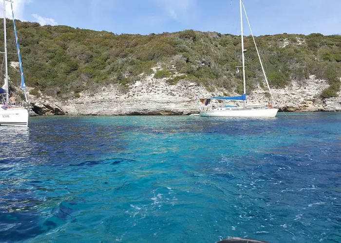 Cyrnea - Adults Only Frühstückspension *